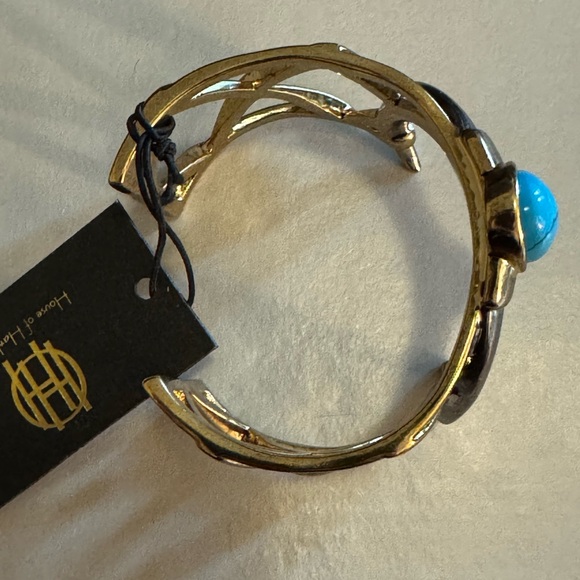 HOUSE OF HARLOW horned cuff with turquoise. - Picture 5 of 5
